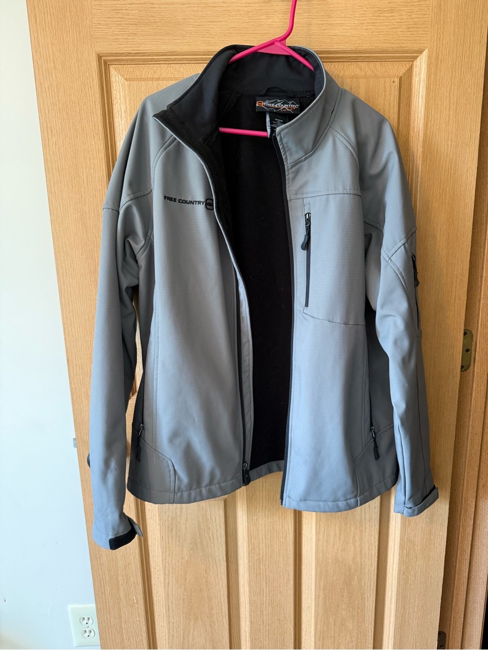 Free Country Men’s Grey Softshell Jacket